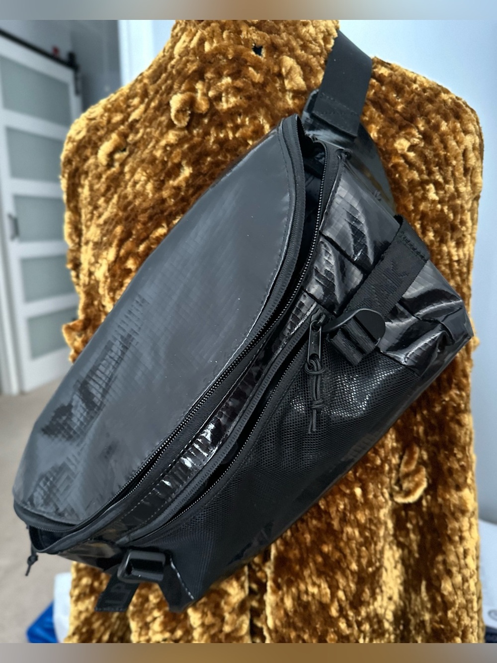 Calpak Black Glossy Terra Sling Bag in Obsidian - Picture 7 of 9